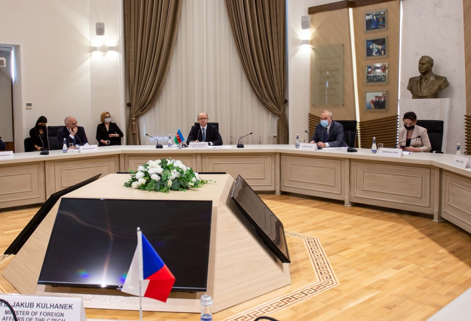 Azerbaiyán y la República Checa firman un acuerdo de cooperación energética