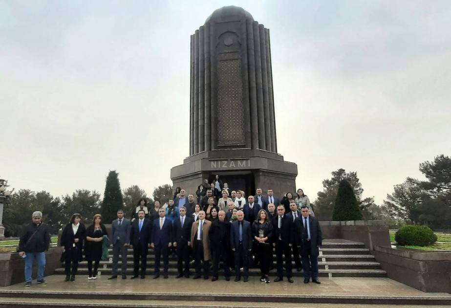 Azerbaijani NGOs visit Mausoleum of great poet and thinker Nizami Ganjavi