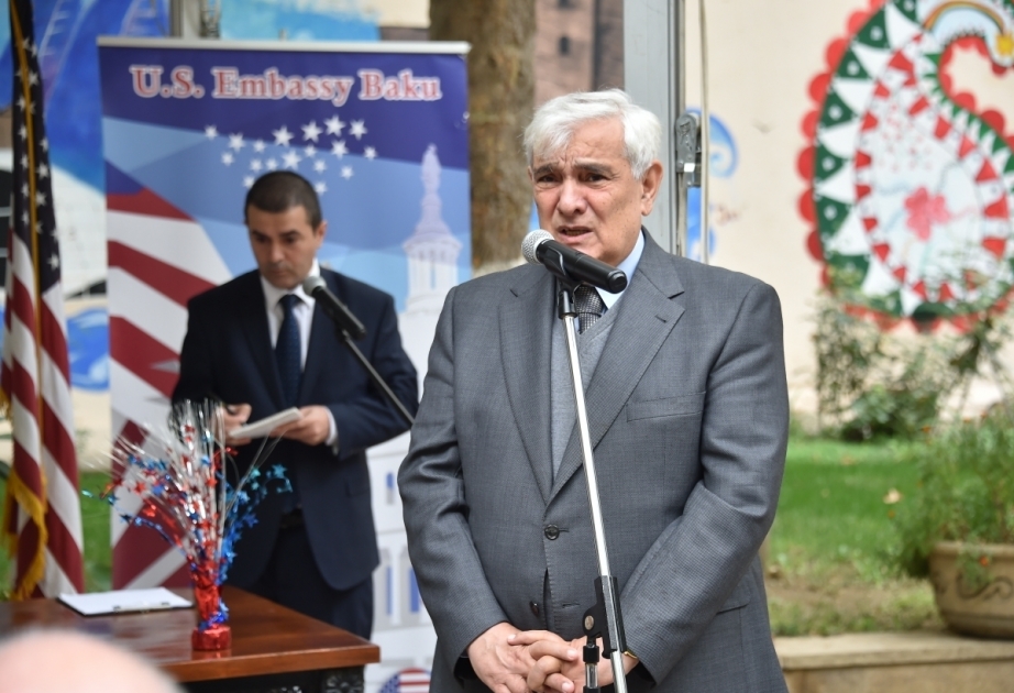 Se abrirán centros estadounidenses en Shaki y Lankaran