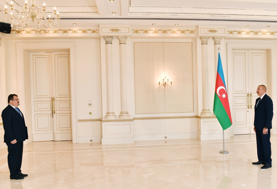 Prezident İlham Əliyev: Azərbaycanda nəqliyyat infrastrukturu şəbəkəsinin bütün vacib elementləri tamamlanıb