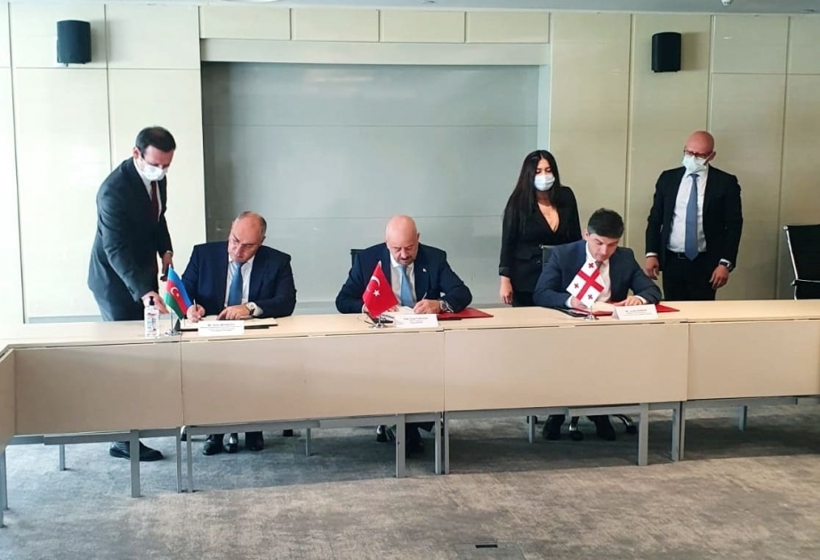 Azerbaiyán, Georgia y Turquía crearán un comité aduanero
