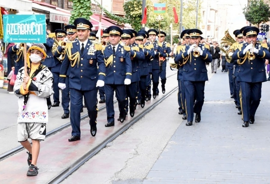 我国军校管弦乐团参加土耳其国际音乐节