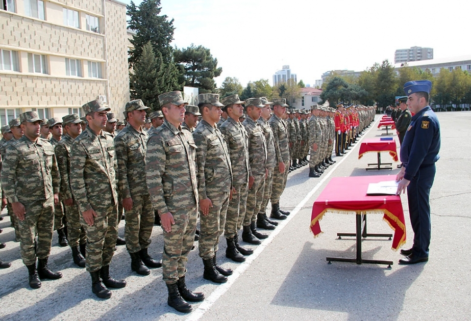 “Müddətdən artıq həqiqi hərbi xidmət hərbi qulluqçularının hazırlığı kursu”nun növbəti buraxılış mərasimi keçirilib VİDEO