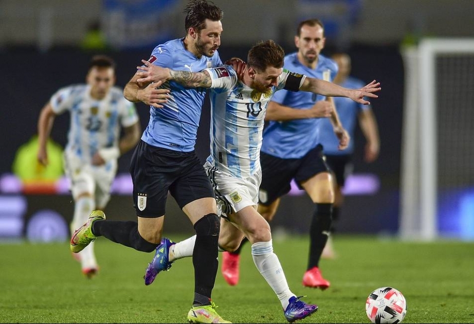 Гол Месси помог сборной Аргентины разгромить уругвайцев в матче отбора на чемпионат мира