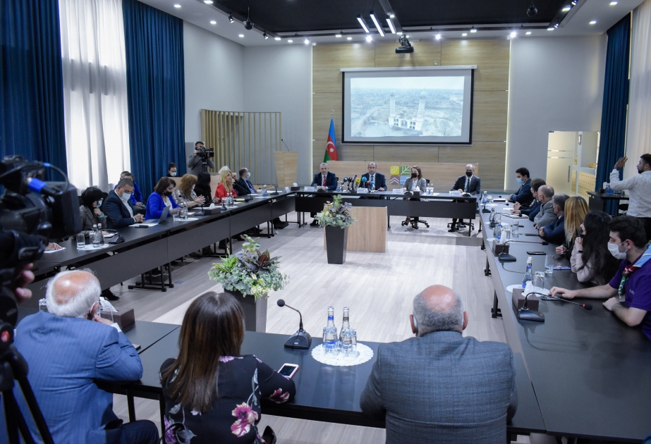 Qarabağda ətraf mühitə vurulmuş zərərin aradan qaldırılması və ekoloji tarazlığın bərpasına dair fikir mübadiləsi aparılıb
