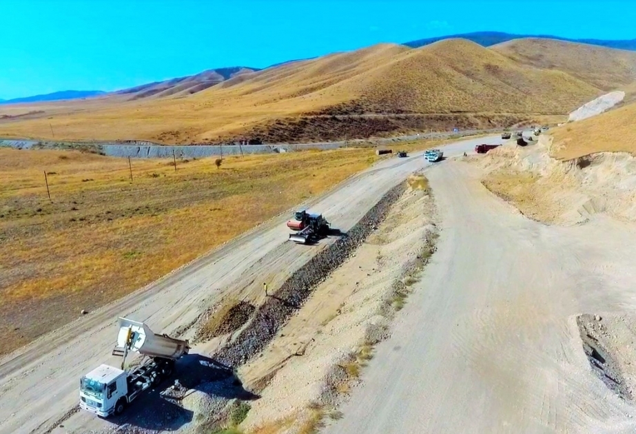 塔雷什-塔普加拉戈云鲁-加沙尔特-纳夫塔兰公路建设工程已启动