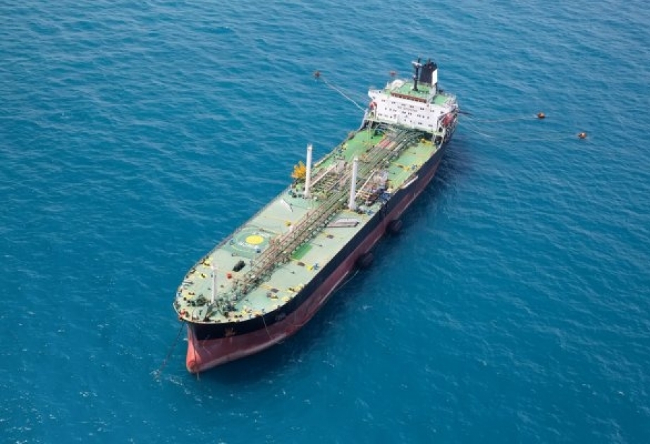 Брошенный танкер в Красном море может оставить без воды 8 млн человек