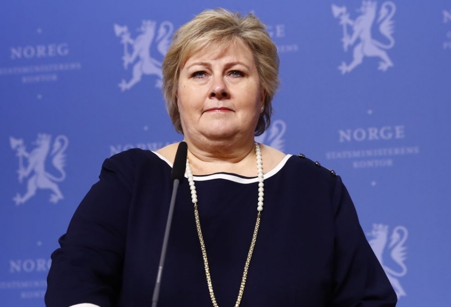 Norveçin Baş naziri istefa verib