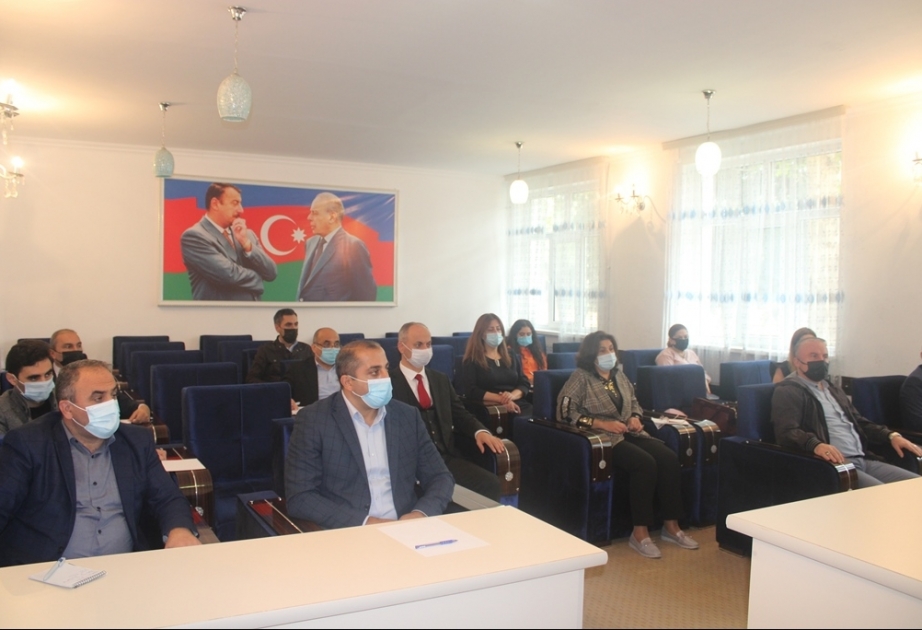 Türkiyəli professorlar Mingəçevir Dövlət Universitetinin kollektivinə təqdim edilib
