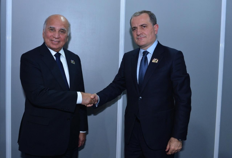 Canciller de Azerbaiyán se reunió con su homólogo de la República de Iraq