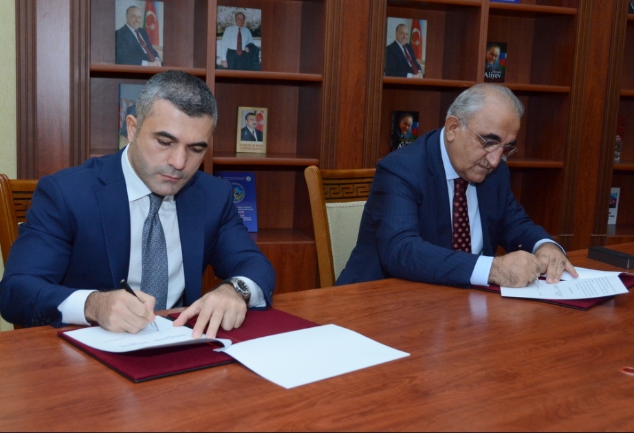 UNEC ilə “Bank Respublika” arasında anlaşma memorandumu imzalanıb