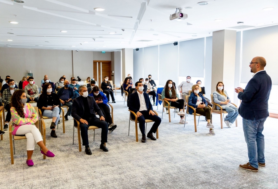 Bakcell introduces journalists to latest trends and innovations in mobile telecommunications