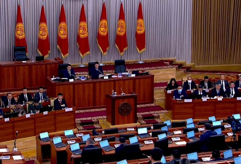 Qırğızıstan parlamenti yeni hökumətin tərkibini və strukturunu təsdiq edib
