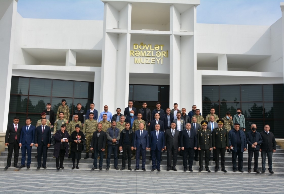 Tərtərdə şəhid ailələrinə və Vətən müharibəsi iştirakçılarına medallar təqdim olunub