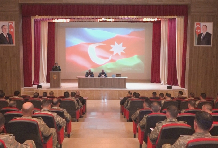 Naxçıvanda tabor, divizion komandirləri və müavinləri ilə komandir hazırlığı məşğələləri keçirilib VİDEO