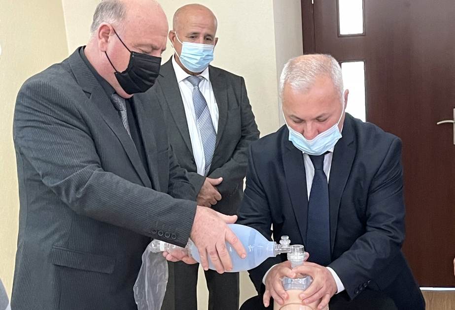 Gömrükçülər ilk tibbi yardımın göstərilməsi mövzusunda təlimlərə cəlb olunub