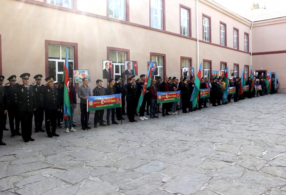 Naxçıvanda çağırışçılar müddətli həqiqi hərbi xidmətə yola salınıb