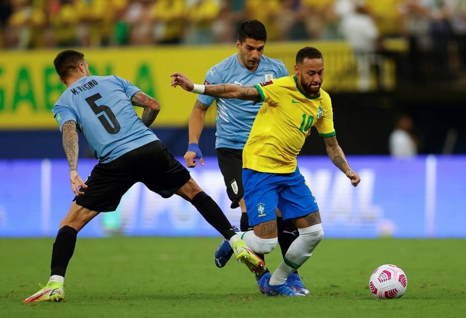 Сборная Бразилии по футболу разгромила команду Уругвая в матче отбора на чемпионат мира
