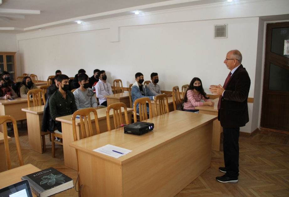 Ege Universitetinin müəllimləri Aqrar Universitetdə dərslərə başlayıblar