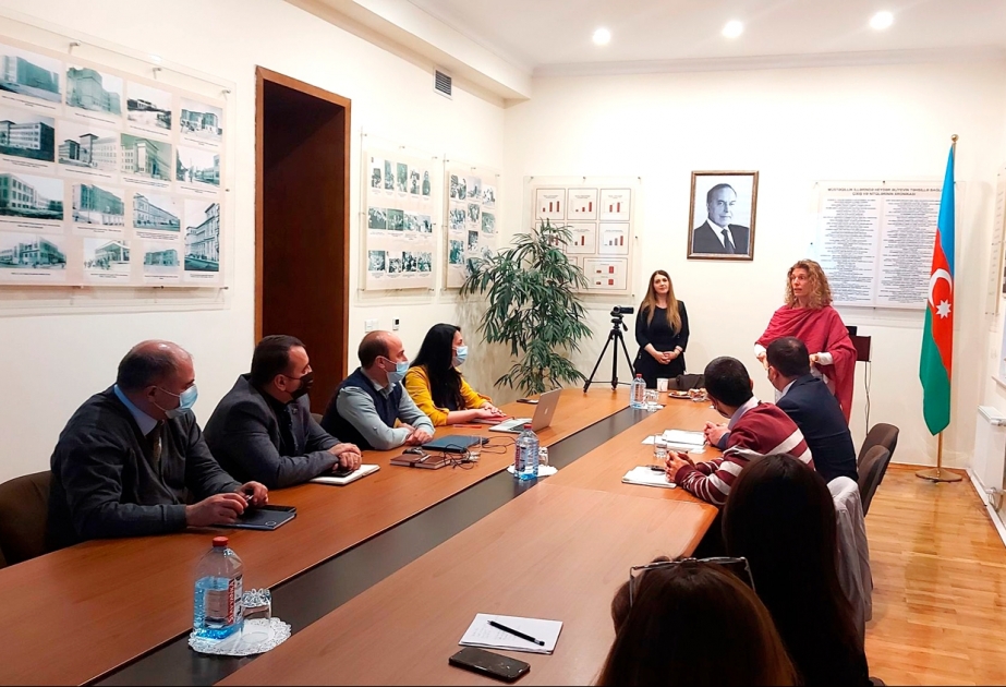 Bakı Şəhəri üzrə Təhsil İdarəsində qiymətləndirmə mövzusunda görüş keçirilib