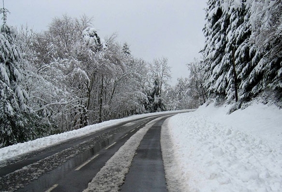 Синоптики предупреждают: Температура понизится, в горах выпадет снег