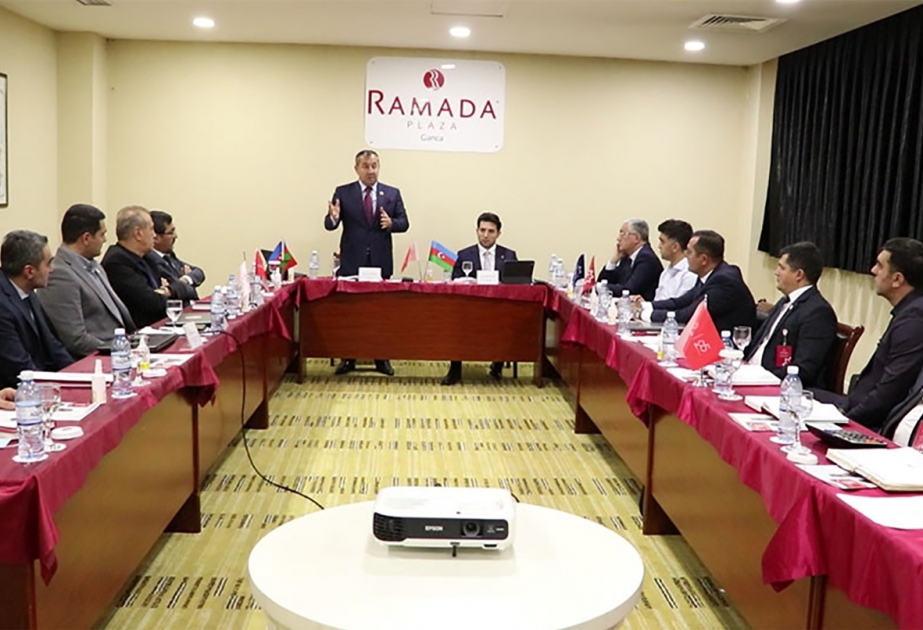 Sahibkarlarla keçirilən görüşdə Naxçıvan məhsullarının ixrac potensialı barədə məlumat verilib