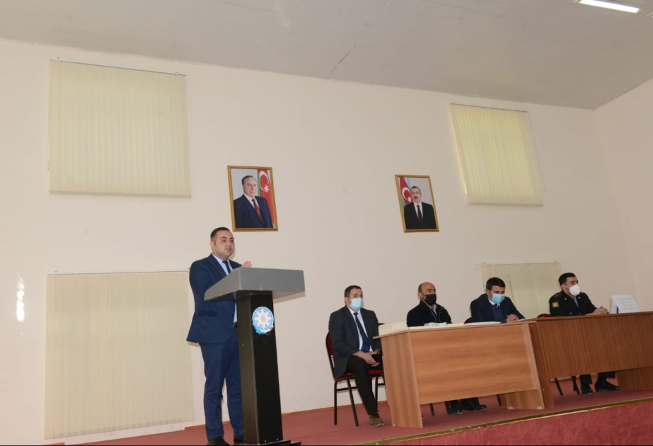 Lerikdə məktəblilərin radikal dini düşüncələrdən qorunması ilə bağlı müzakirələr aparılıb