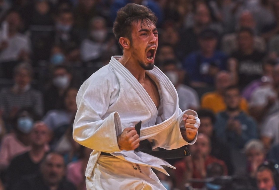 Balabəy Ağayev “Böyük dəbilqə” turnirinin qızıl medalını qazanıb