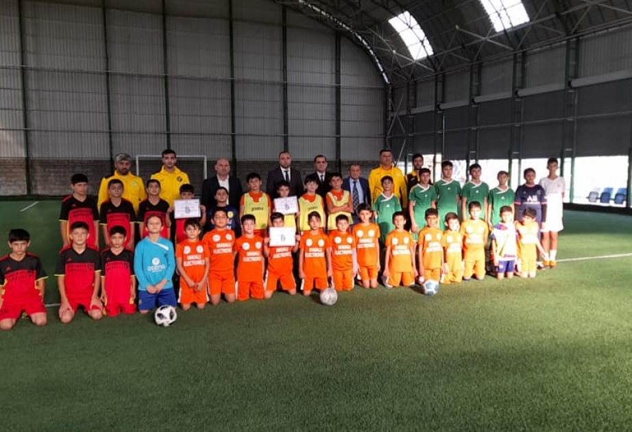 Masallıda minifutbol üzrə rayon birinciliyinin qalibləri mükafatlandırılıblar