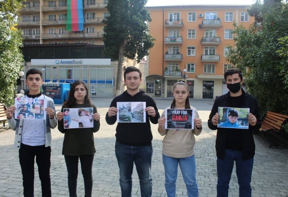 Şəki gəncləri Gəncə terroru qurbanlarının xatirəsini anıblar