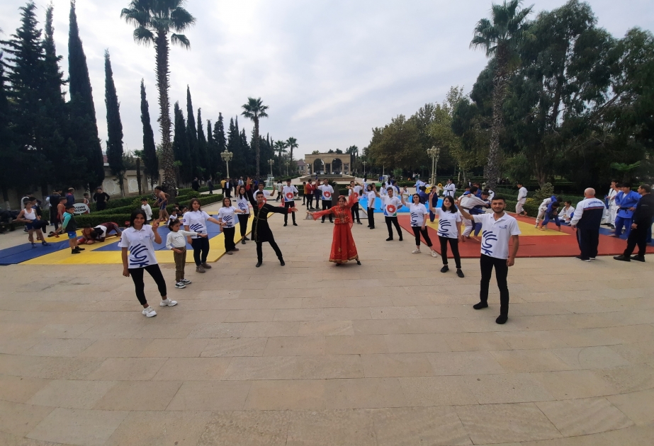 Yevlaxda tədbir: Bayrağını yüksəltməyə cümlə gənclər müştaqdır
