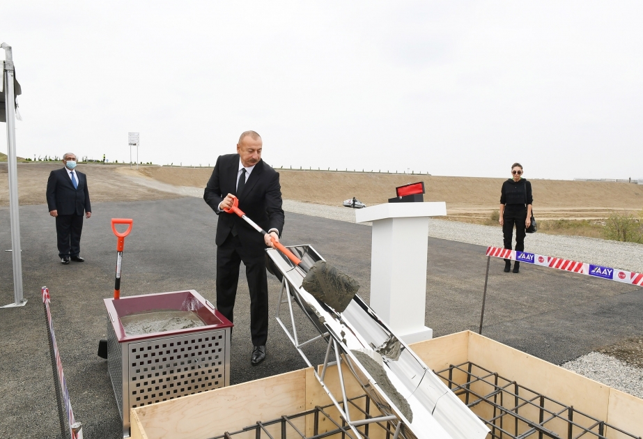 Präsident Ilham Aliyev und First Lady Mehriban Aliyeva besuchen Region Füsuli  Grundstein für Automobilstraße Füsuli-Aghdam gelegt VIDEO