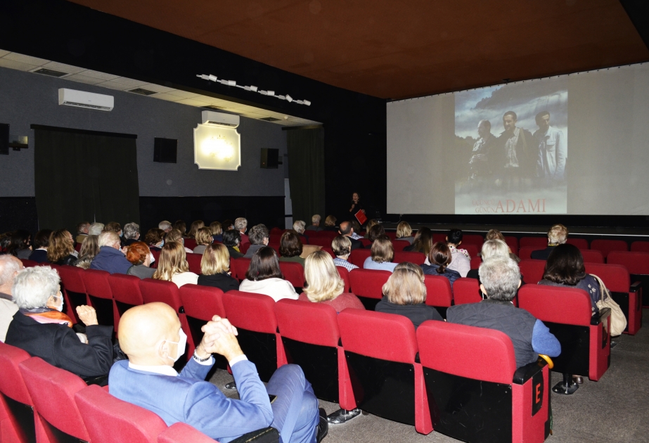 Romada Vətən müharibəsi şəhidlərinin anım tədbirləri çərçivəsində “Üçüncü günün adamı” bədii filmi nümayiş olunub VİDEO