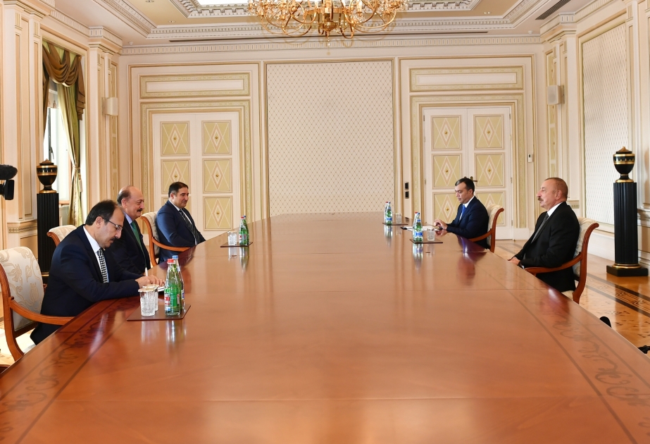 Präsident Ilham Aliyev empfängt türkischen Minister für Arbeit und Sozialschutz VIDEO
