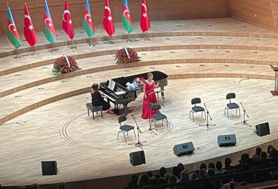 Ankarada Müstəqilliyin Bərpası Günü və Nizami Gəncəvinin 880 illiyi münasibətilə tədbirlər keçirilib
