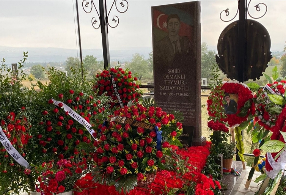 Dillər Universitetinin məzunu şəhid Teymur Osmanlının xatirəsi anılıb