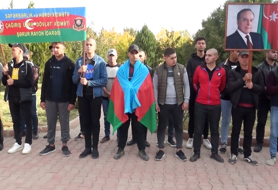 Şərur və Kəngərli rayonlarında çağırışçı gənclər ordu sıralarına yola salınıblar