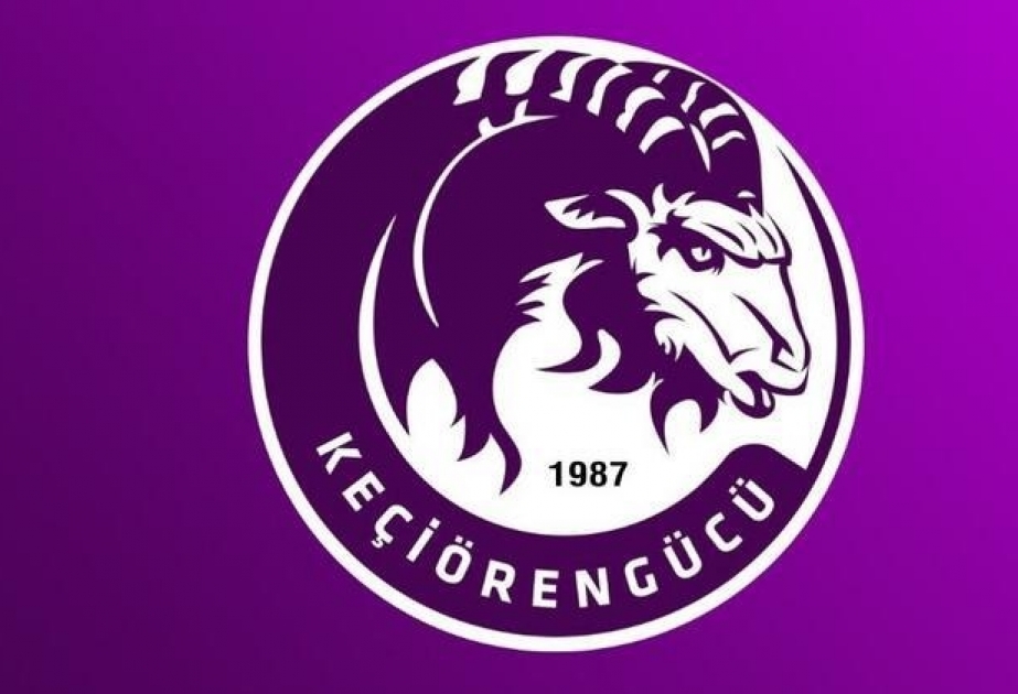 Vüsal İsgəndərlinin klubu baş məşqçisi ilə yollarını ayırıb