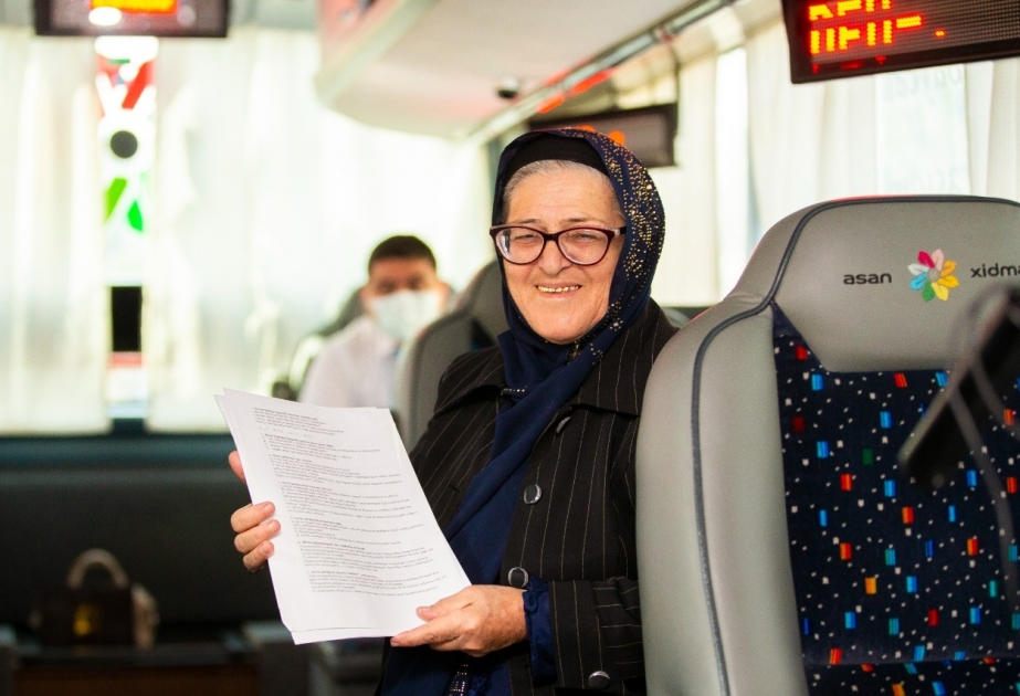 Səyyar “ASAN xidmət” avtobusu Neftçalada vətəndaşlara xidmət göstərir