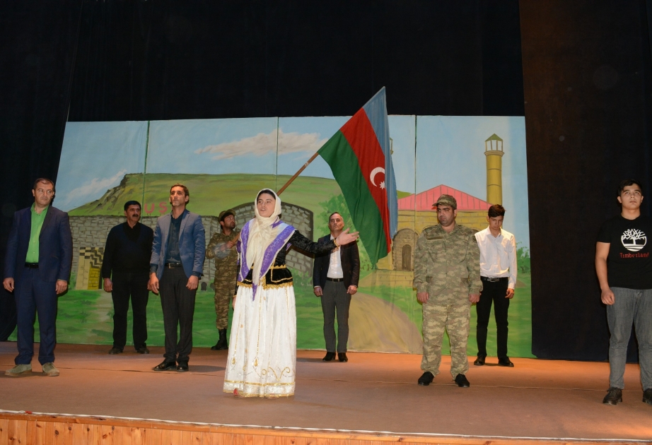 Şabran Xalq Teatrı “Xarıbülbül” tamaşasını təqdim edib VİDEO