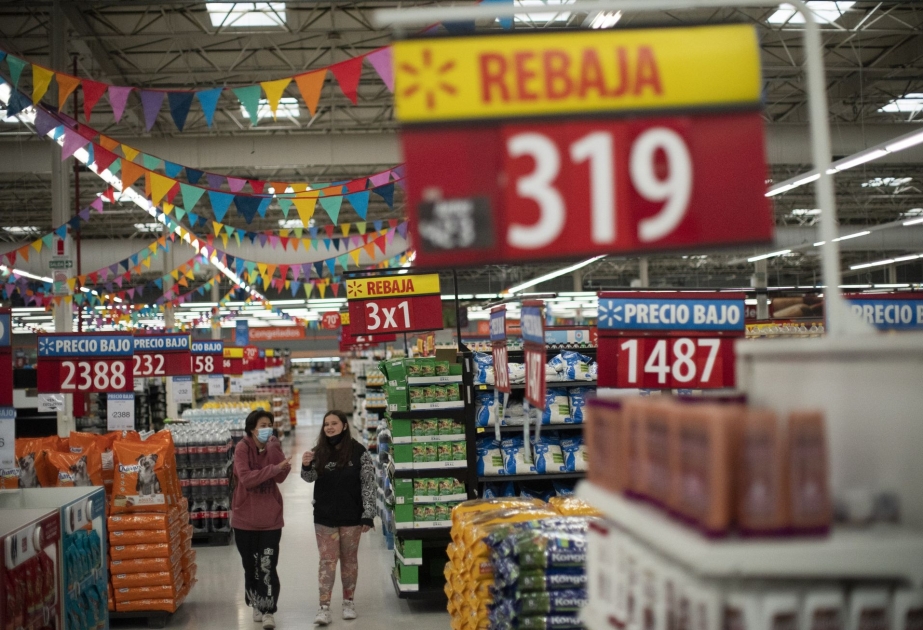 Правительство Аргентины замораживает цены на 1500 товаров массового потребления для сдерживания инфляции