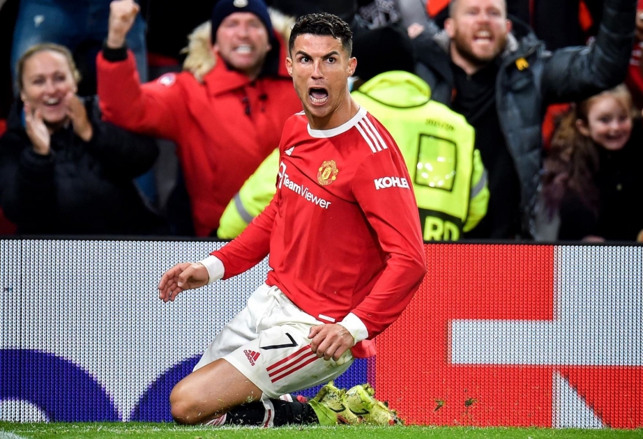 Cristiano Ronaldo salva al United en Liga de Campeones
