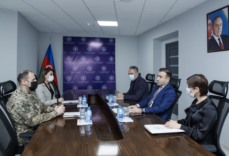 Dövlət Tibbi-Sosial Ekspertiza və Reabilitasiya Agentliyi ilə “YAŞAT” Fondu arasında əməkdaşlıq sənədi imzalanıb