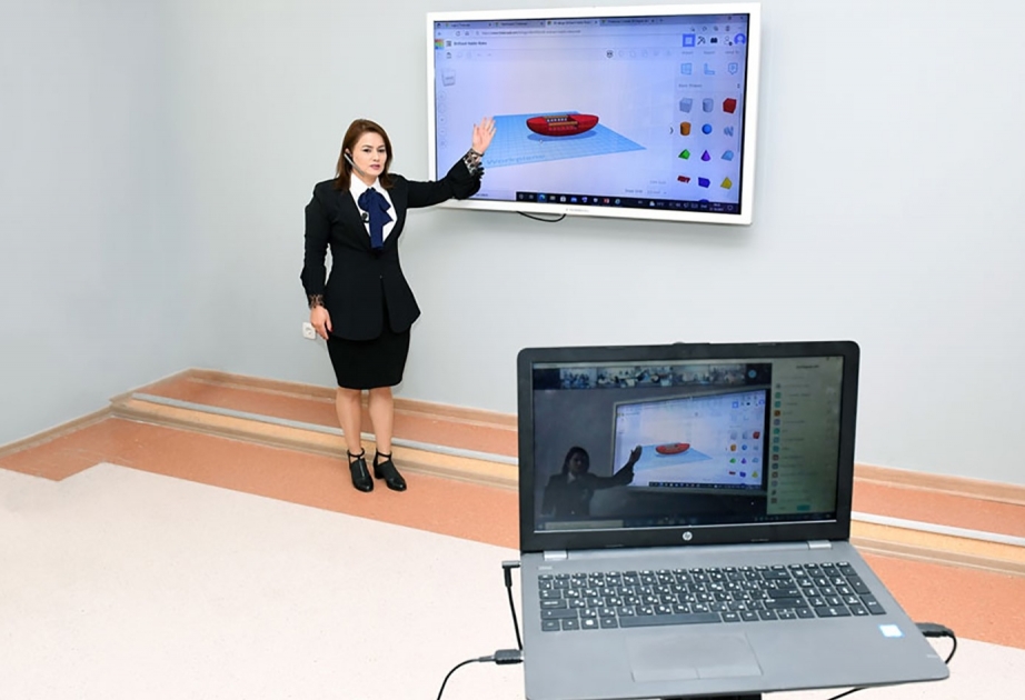 STEAM Tədris Mərkəzində “TinkerCad proqramı ilə 3D modelləşmə” mövzusunda ilk interaktiv dərs keçirilib