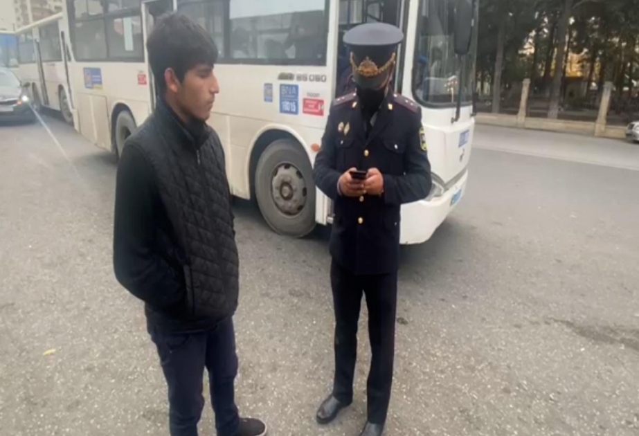 Polis əməkdaşları paytaxtda ictimai nəqliyyatda gücləndirilmiş nəzarət-profilaktik tədbirləri həyata keçirirlər VİDEO