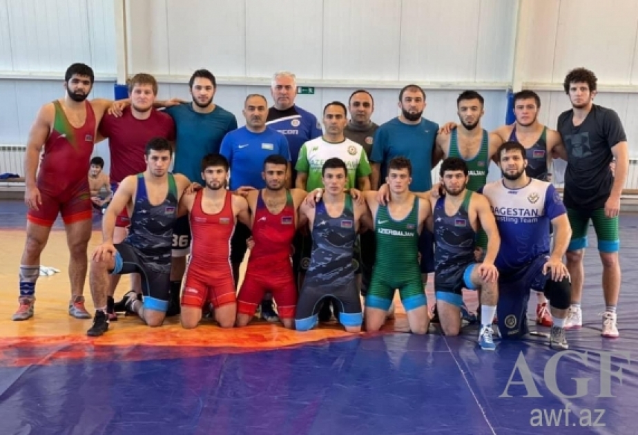 Sərbəst güləşçilərimiz dünya çempionatına Dağıstanda hazırlaşırlar