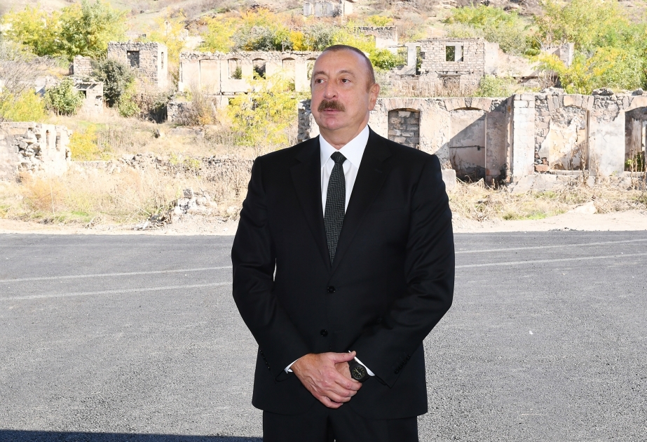 Ilham Aliyev : Après la libération de Goubadly, nous avons poursuivi notre mission pour la victoire et le 8 novembre, nous avons hissé notre drapeau national à Choucha