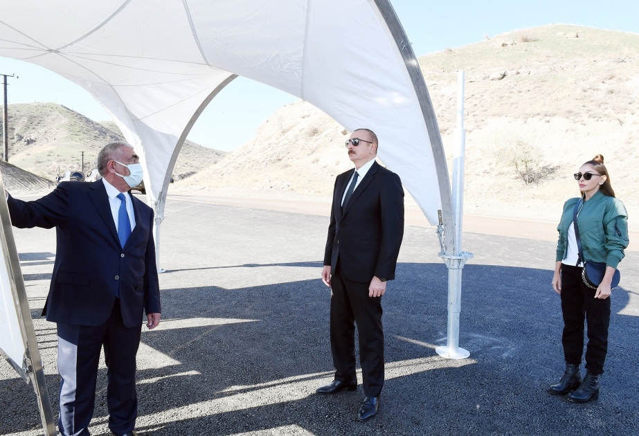 Präsident Ilham Aliyev und First Lady Mehriban Aliyeva zu Besuch in Gubadli Region  Grundstein für Automobilstraße Khanlig-Gubadli gelegt VIDEO