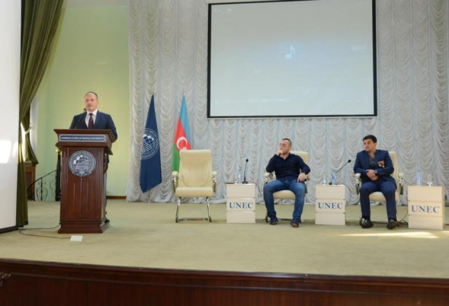 Dövlət İqtisad Universitetinin YAP fəalları qazi tələbə və məzunlarla görüşüb