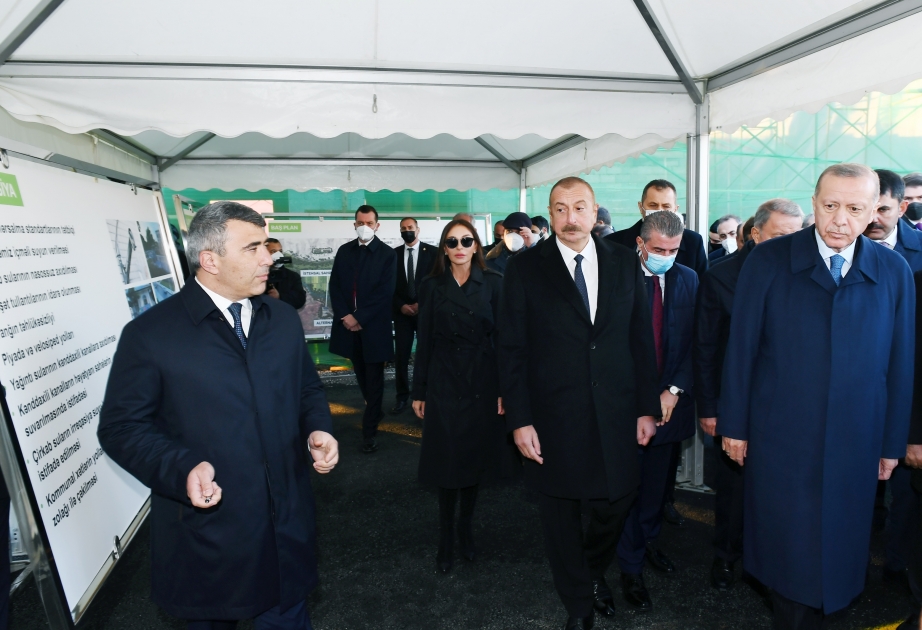 Líderes de Azerbaiyán y Turquía se familiarizaron con las obras realizadas en el marco del proyecto "Aldea Inteligente" en Zangilan